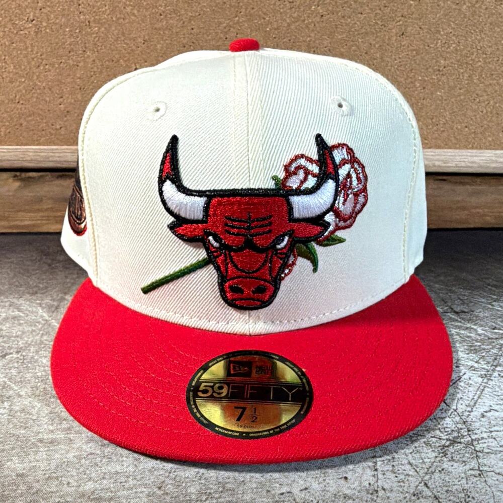 Exclusive New Era 59FIFTY Chicago Bulls Fitted Cap Rose Size 7 1/2 White/Red NBA